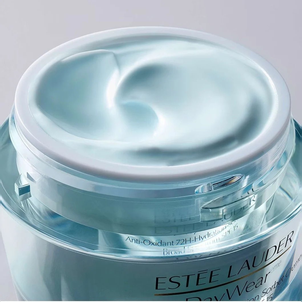 Estee Lauder  Daywear  Multi-Protection Anti-Oxidant 24H-Moisture Creme SPF 15 3
