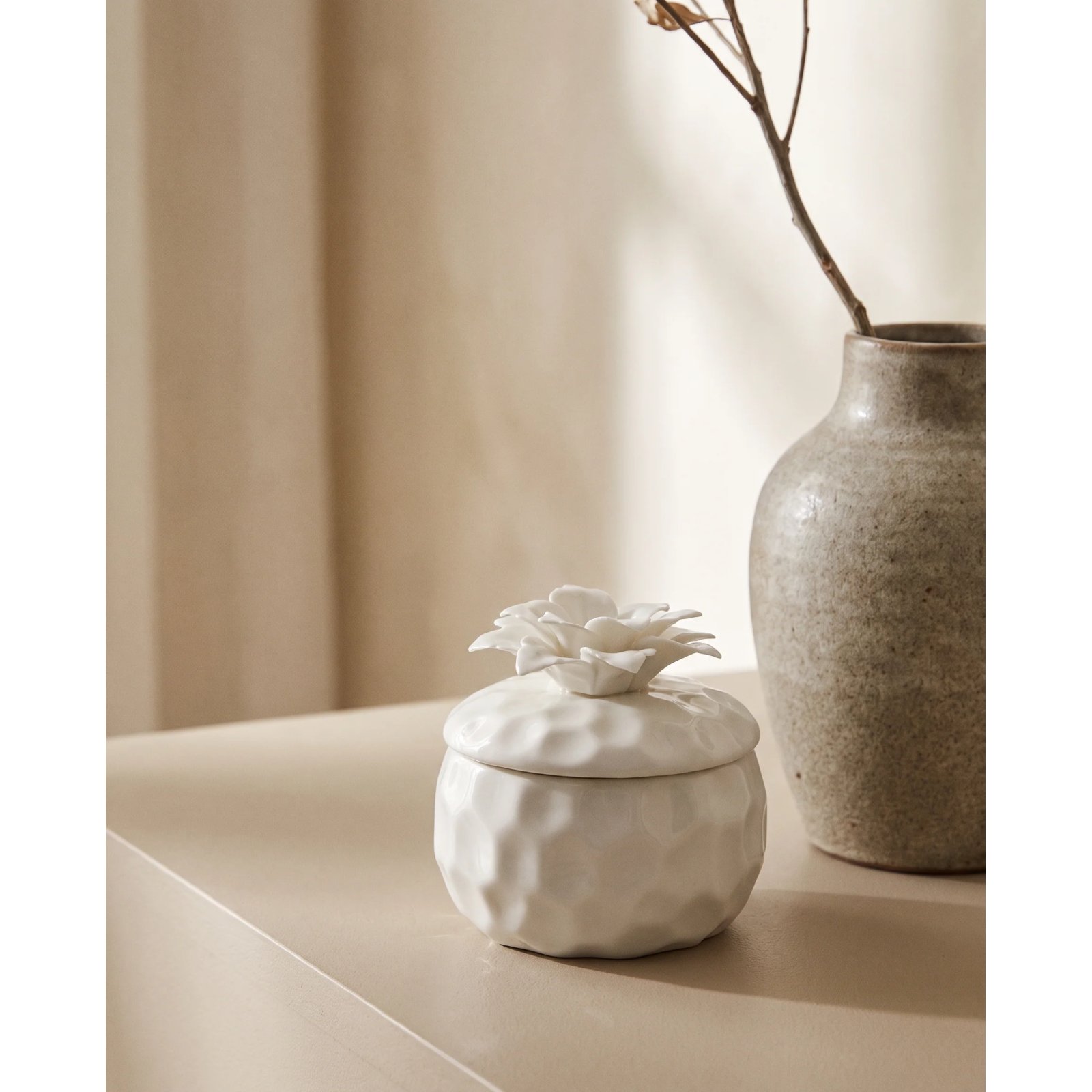 Bloom Scented Soy Candle, Pomegranate & Pink Pepper 2