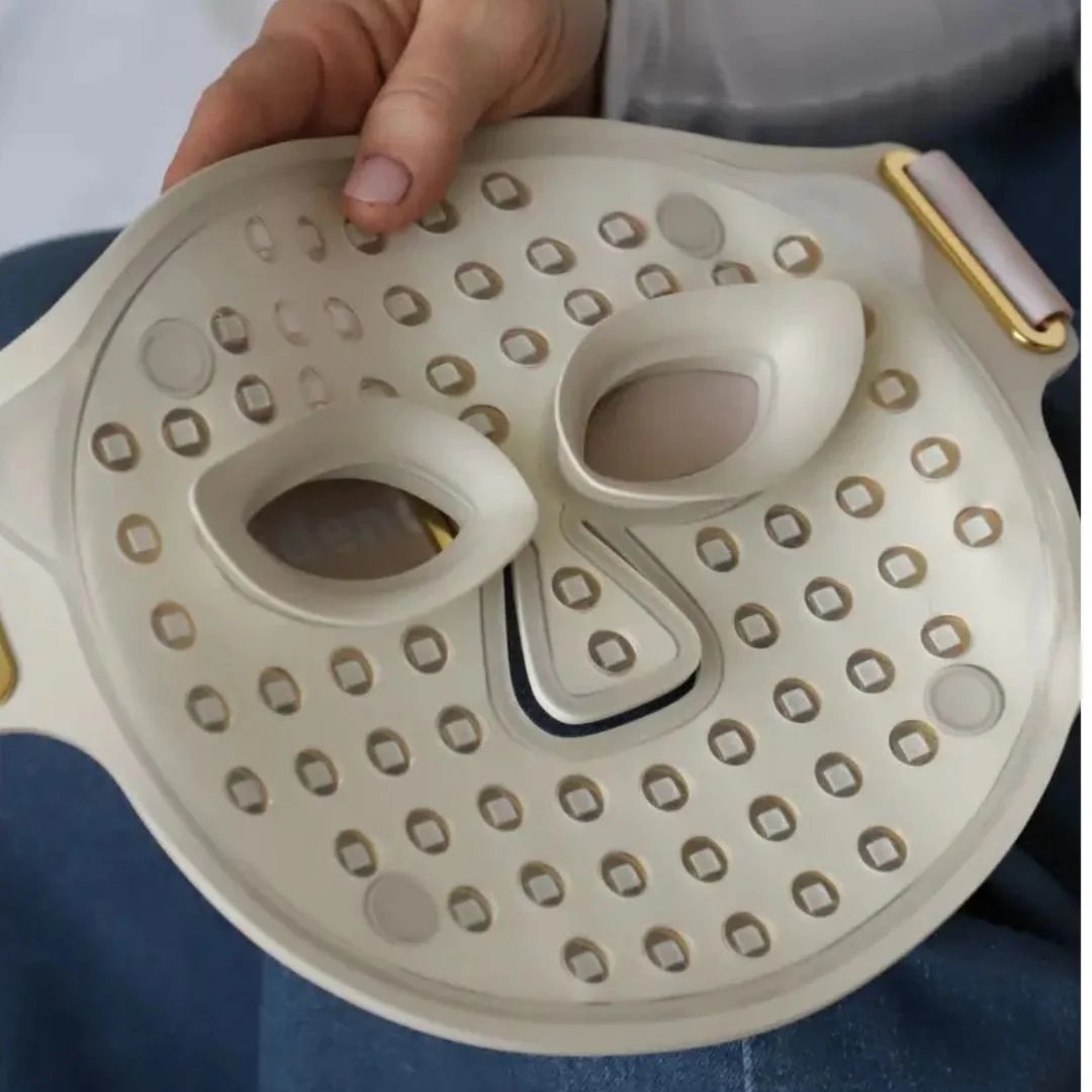 PMD LED Light Therapy Mask 6