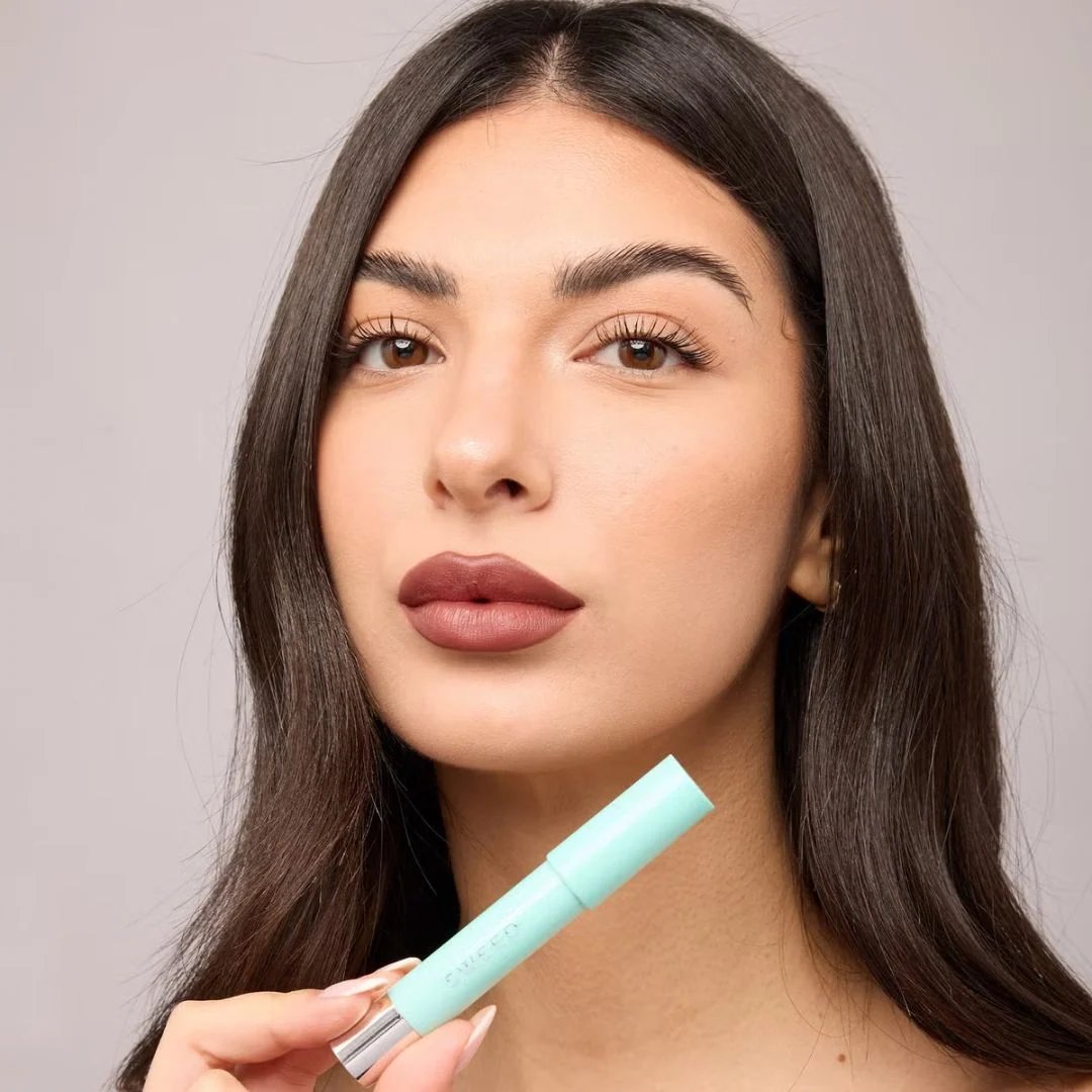 Elisa Maino - Lip combo - Vanda-January 2