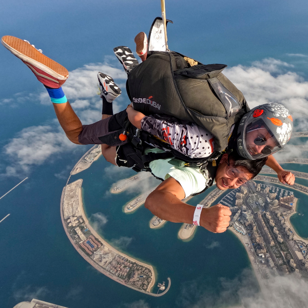 Skydive Dubai – Palm Dropzone Experience 5