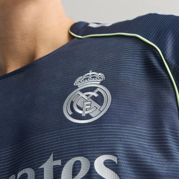 Real Madrid 25/26 Away Authentic Jersey 7