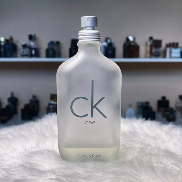 Calvin Klein CK One Eau de Toilette 200ml 6