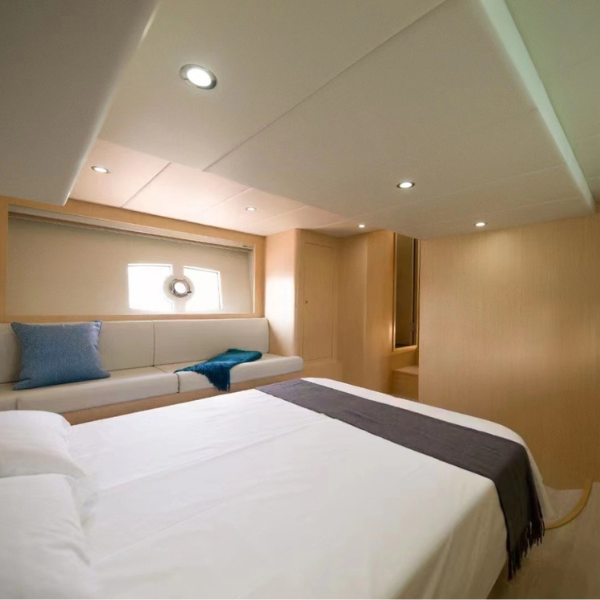 Luxurious MY Neo 52ft Yacht Experience 7
