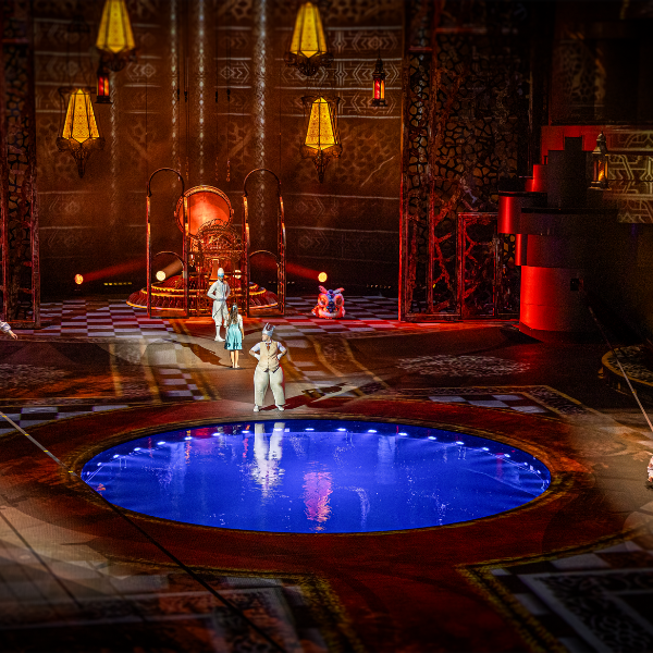 La Perle Performance & Dinner Package at World Cut 5