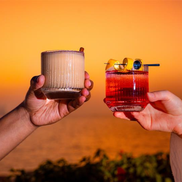 Inside Burj Al-Arab Tour with Signature Cocktail in UMA 3