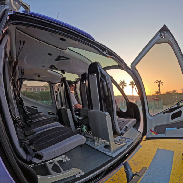 Private Imperial Tour – 45-Minute Helicopter Experience over Palm Jumeirah 4