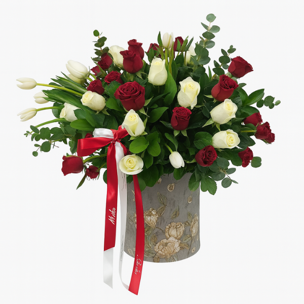 gbox-wr20 – Red & White Roses Grand Floral Box