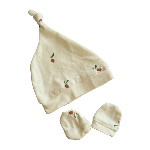Pack of Red Olea Organic Mittens and Knotted hat set- Newborn-6 Months 2